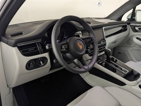 New 2026 Porsche Macan Turbo AWD/4WD image 4