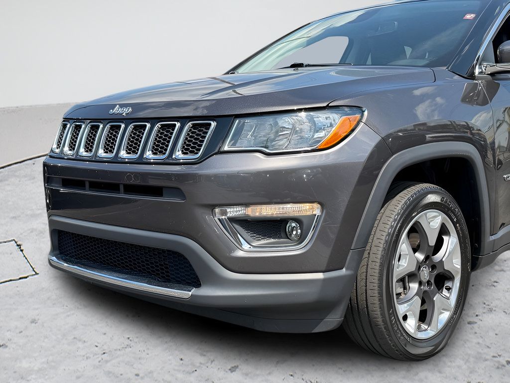 Used 2020 Jeep Compass Limited AWD/4WD image 30