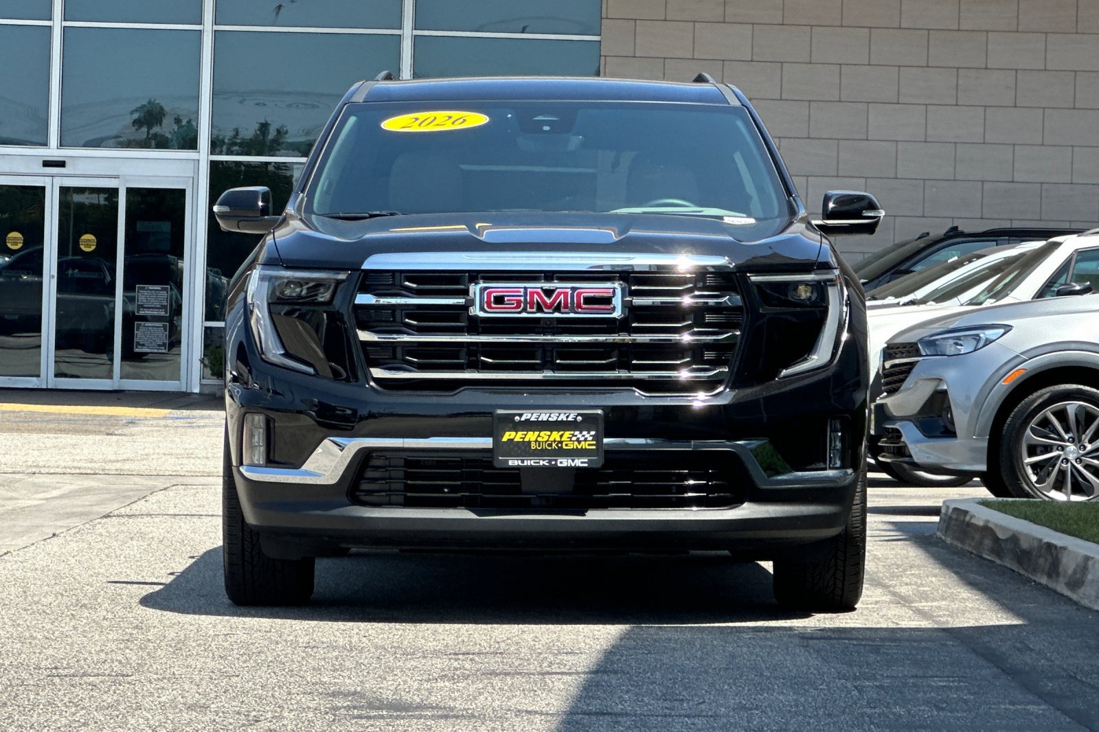 Used 2026 GMC Acadia Elevation w/ Elevation Premium Package FWD image 9