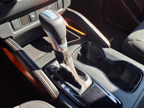 Used 2025 Nissan Frontier PRO-4X image 12