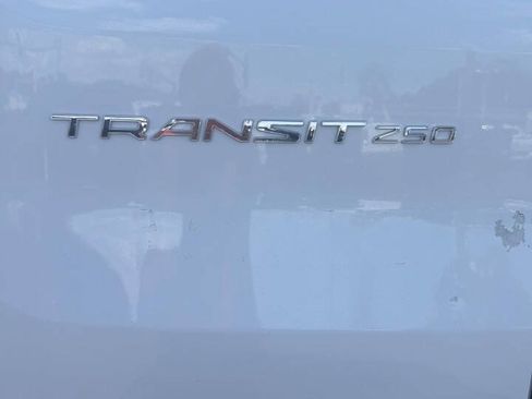 Used 2022 Ford Transit 250 Medium Roof RWD image 18
