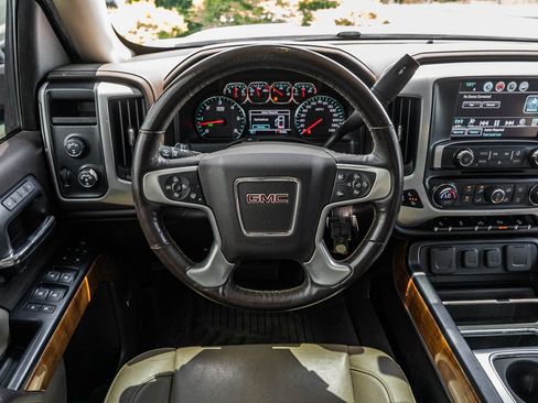 Used 2018 GMC Sierra 1500 SLT w/ Texas SLT Premium Package AWD/4WD image 22