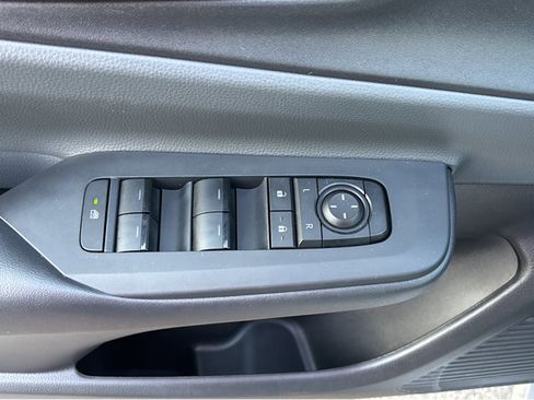 Used 2024 Toyota Prius LE image 33