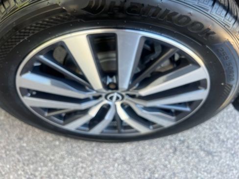 Used 2022 Nissan Pathfinder Platinum AWD/4WD image 45