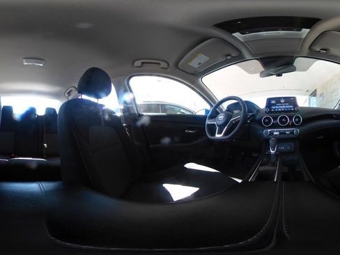 Used 2025 Nissan Sentra SV FWD image 36