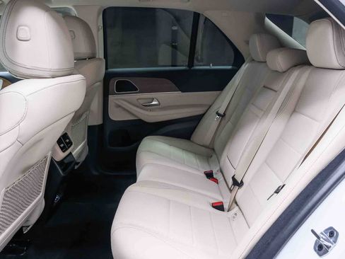 Used 2025 Mercedes-Benz GLE 450e GLE 450e image 18