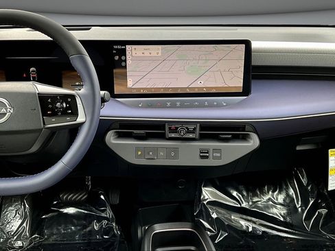New 2026 Nissan Leaf Platinum+ FWD image 6