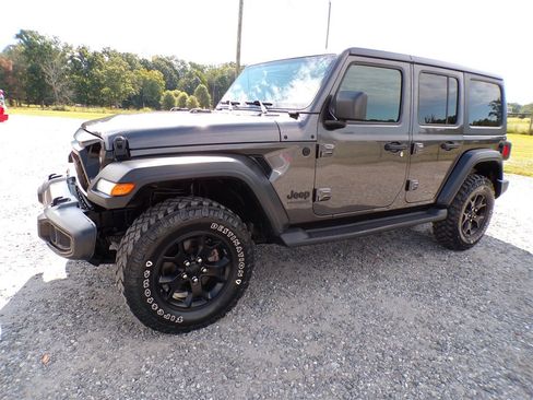 Used 2020 Jeep Wrangler Unlimited Sport image 14