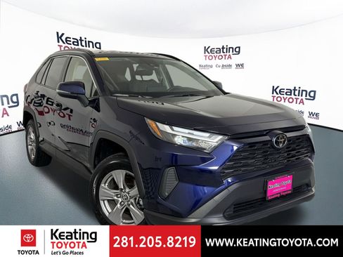 Used 2025 Toyota RAV4 XLE image 2
