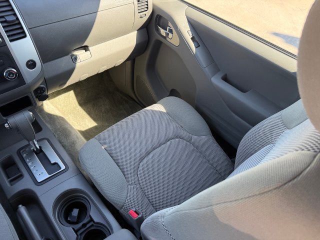 Used 2017 Nissan Frontier SV RWD image 21