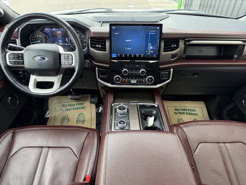 Used 2024 Ford Expedition Max Limited image 9