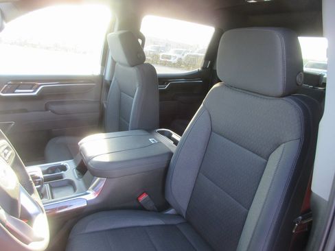 New 2026 GMC Sierra 1500 Elevation image 14