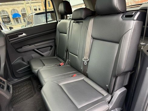 Used 2019 Volkswagen Atlas SE w/ Panoramic Sunroof Package image 7