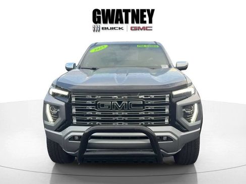 Used 2025 GMC Canyon Denali AWD/4WD image 2