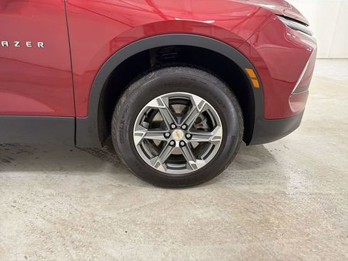 Certified 2024 Chevrolet Blazer LT w/ Convenience Package FWD image 14