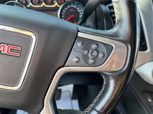 Used 2019 GMC Yukon SLT image 23