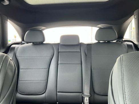Used 2026 Mercedes-Benz GLC 300 4MATIC image 26
