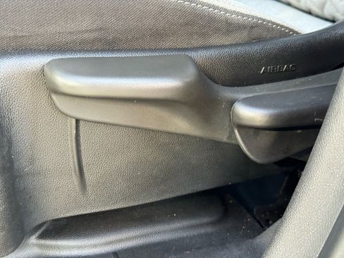 Used 2024 Chevrolet Equinox LS image 19