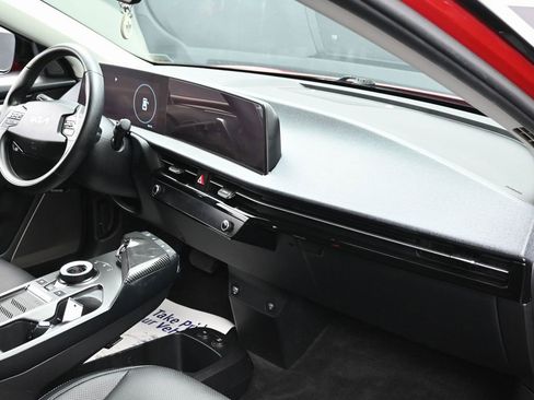 Used 2022 Kia EV6 Wind image 36