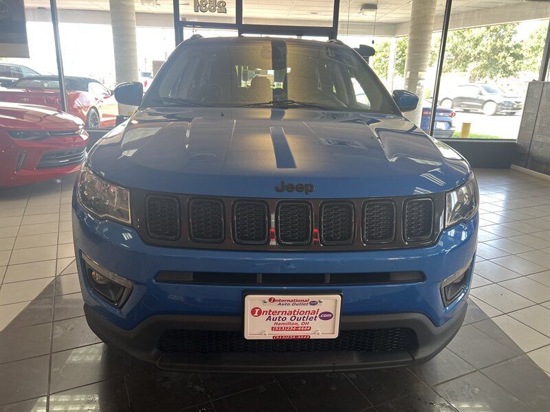 Used 2018 Jeep Compass Latitude w/ Popular Equipment Group AWD/4WD image 3