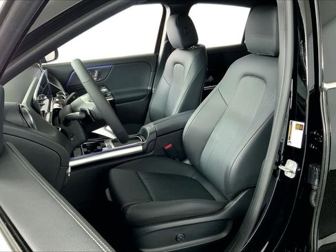 New 2025 Mercedes-Benz GLA 250 4MATIC image 14