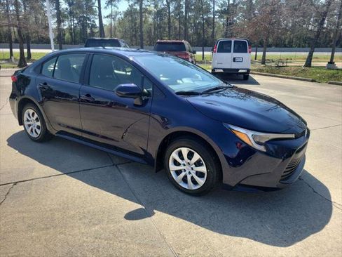 Certified 2026 Toyota Corolla LE image 9