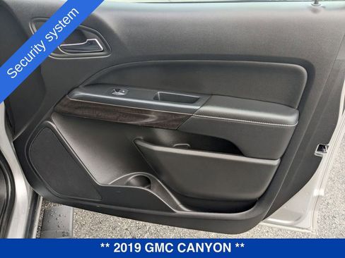 Used 2019 GMC Canyon SLE w/ SLE Convenience Package image 40