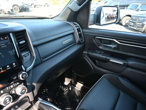 Used 2024 RAM 1500 Laramie AWD/4WD image 31