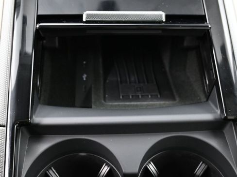 Used 2026 Porsche Panamera image 23