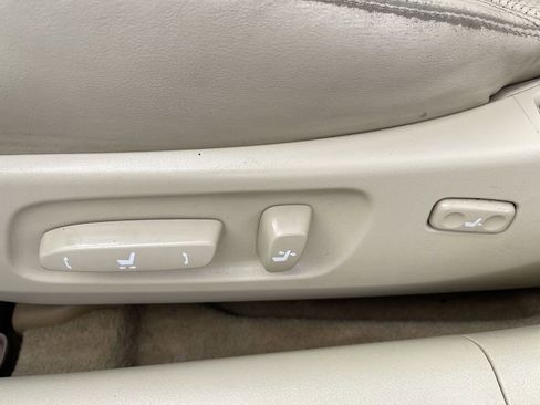 Used 2011 Lexus ES 350 FWD image 12