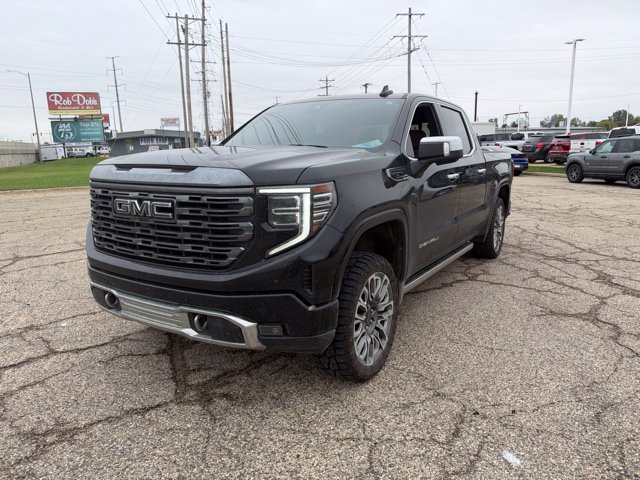 Used 2024 GMC Sierra 1500 Denali Ultimate AWD/4WD image 3