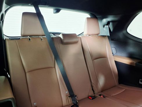 Used 2024 Toyota Grand Highlander AWD Hybrid image 13