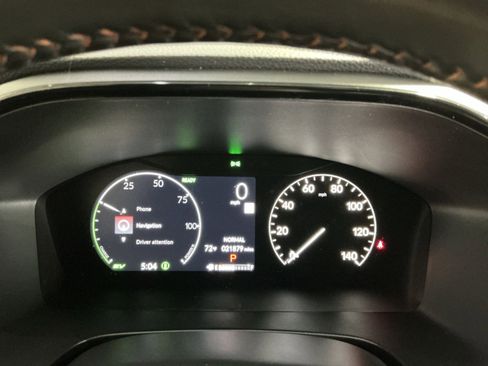 Used 2025 Honda CR-V Sport Touring image 18