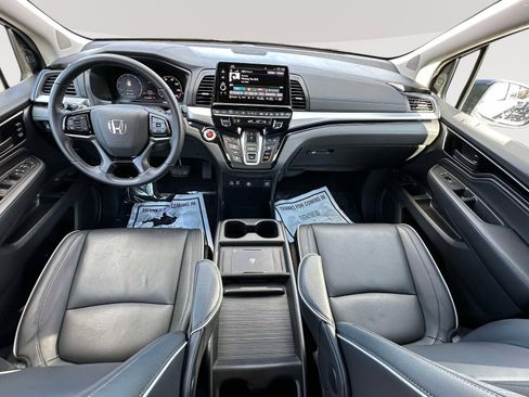 Used 2025 Honda Odyssey Touring image 7