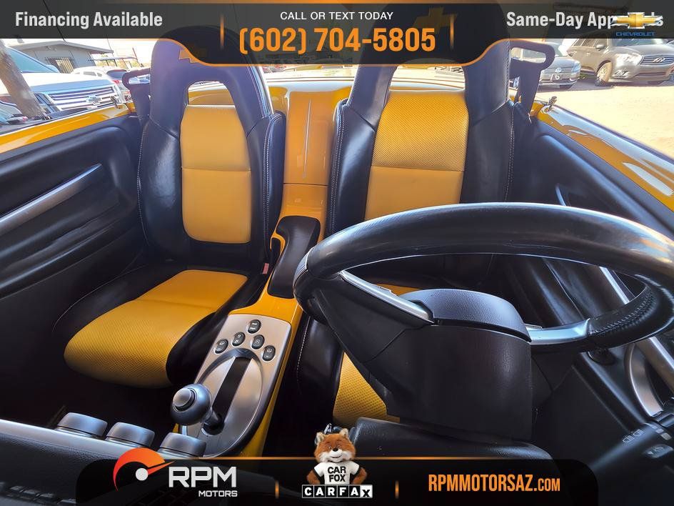 Used 2004 Chevrolet SSR w/ Preferred Equipment Group RWD image 7