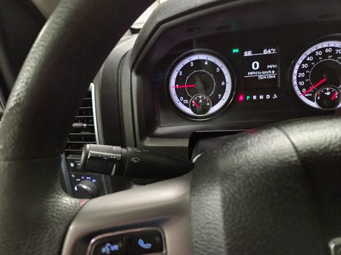 Used 2022 RAM 1500 Classic SLT RWD image 20