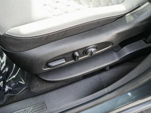 Used 2020 Chevrolet Equinox LS w/ LS Convenience Package FWD image 20