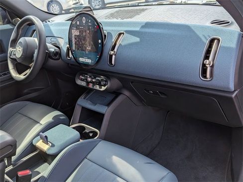 Used 2025 MINI Cooper Countryman S w/ Comfort Package Max image 31