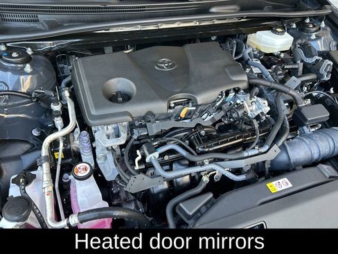 Used 2025 Toyota Camry SE image 10