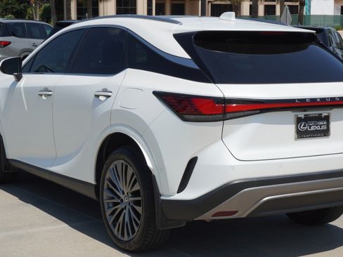 Certified 2024 Lexus RX 350 FWD w/ Convenience Package image 8