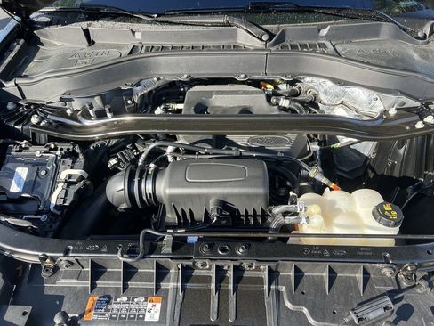 Used 2020 Ford Explorer Limited w/ Class III Trailer Tow Package image 36