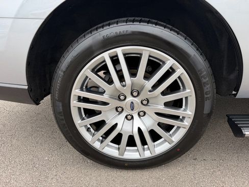 Used 2024 Ford Expedition Limited AWD/4WD image 18