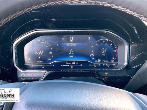 Used 2024 Chevrolet Silverado 2500 LTZ w/ LTZ Convenience Package image 20