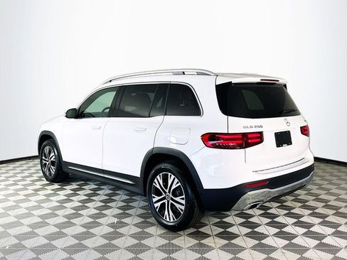 New 2026 Mercedes-Benz GLB 250 4MATIC image 5