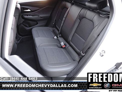 New 2026 Buick Envista Preferred FWD image 14