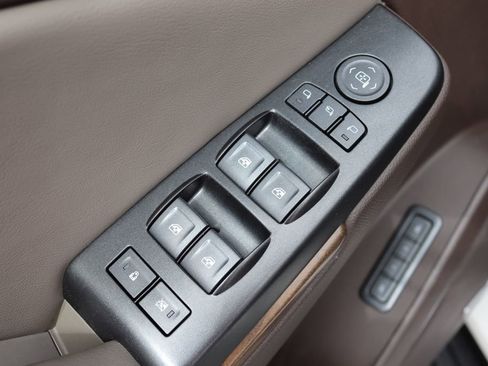 Used 2019 GMC Yukon Denali w/ Open Road Package image 23