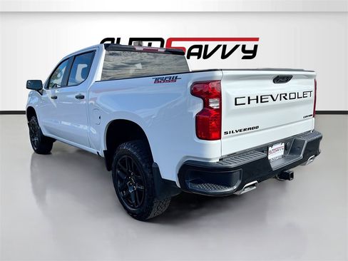 Used 2024 Chevrolet Silverado 1500 Custom Trail Boss w/ LPO, Dark Essentials Package image 5