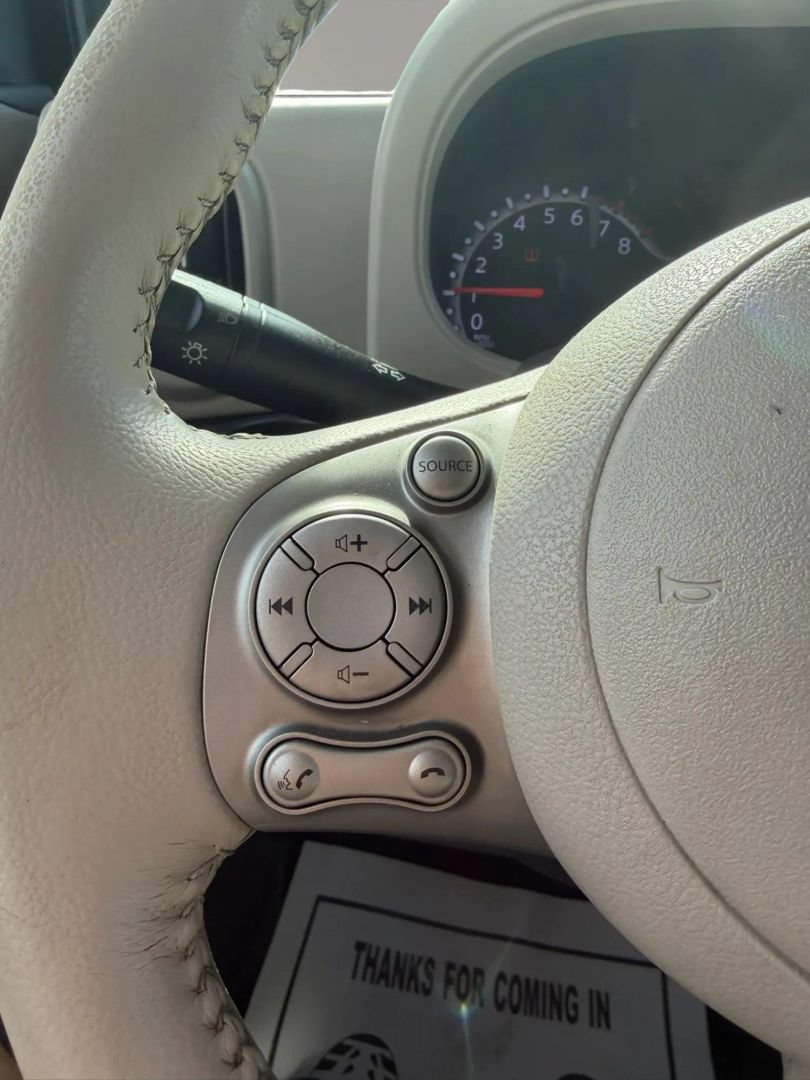 Used 2011 Nissan Cube 1.8 S w/ Interior Designer Pkg FWD image 23