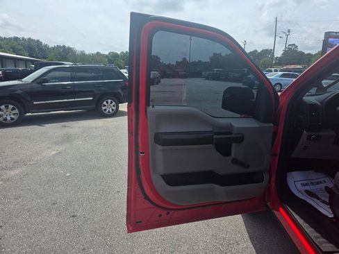 Used 2017 Ford F150 XL RWD image 6