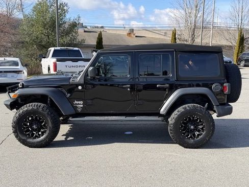 Used 2020 Jeep Wrangler Unlimited Sport S image 9